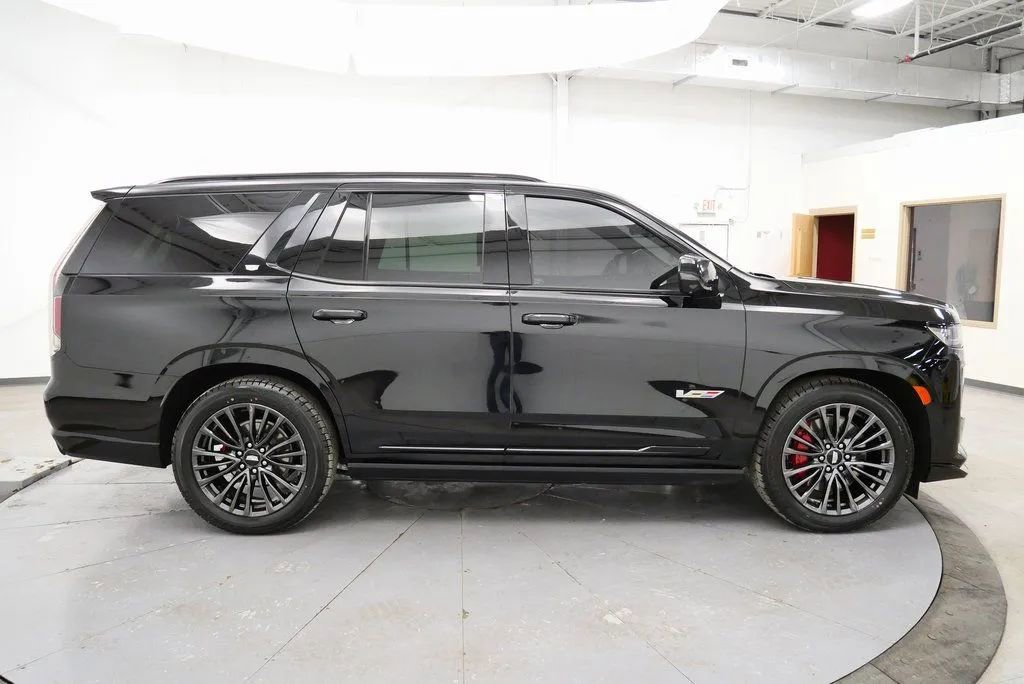 Used 2023 Cadillac Escalade V image 8