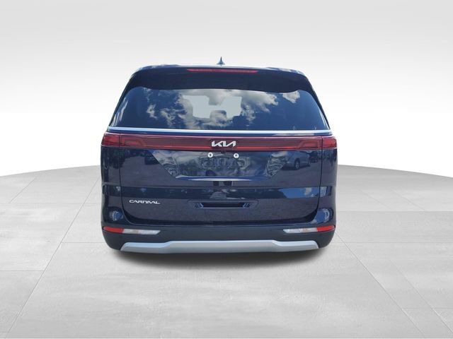 Used 2024 Kia Carnival LX FWD image 5