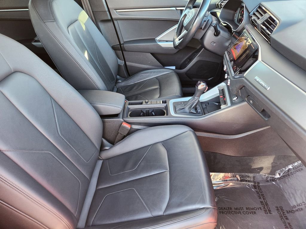 Used 2024 Audi Q3 2.0T Premium image 4