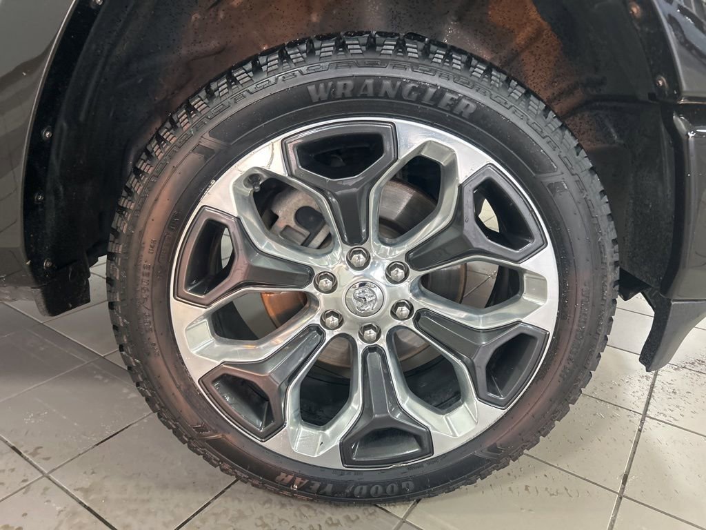 Used 2020 RAM 1500 Limited image 9