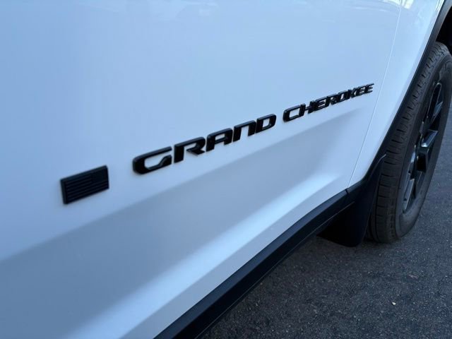 New 2026 Jeep Grand Cherokee L 4WD image 11