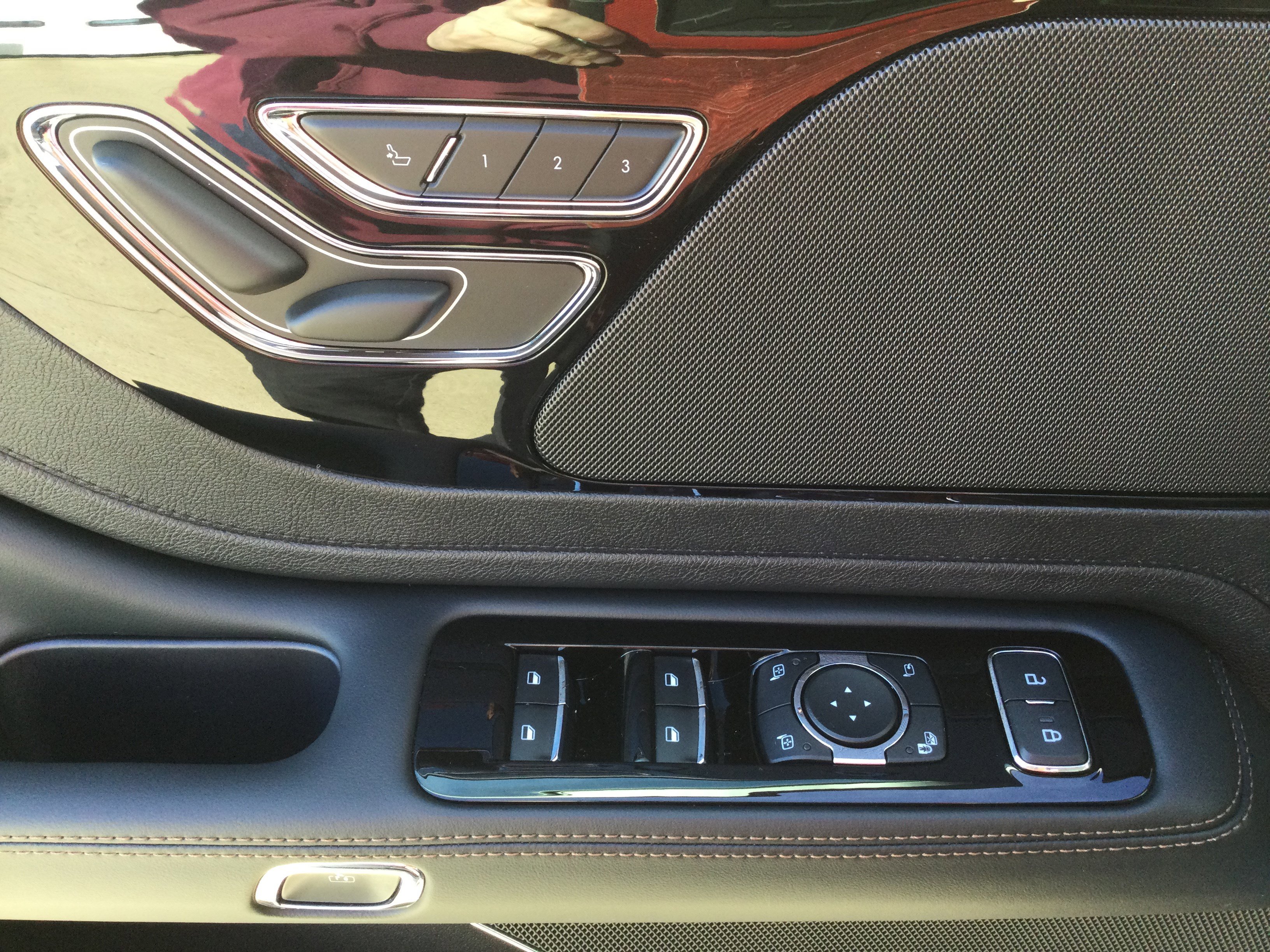 New 2026 Lincoln Aviator AWD image 9