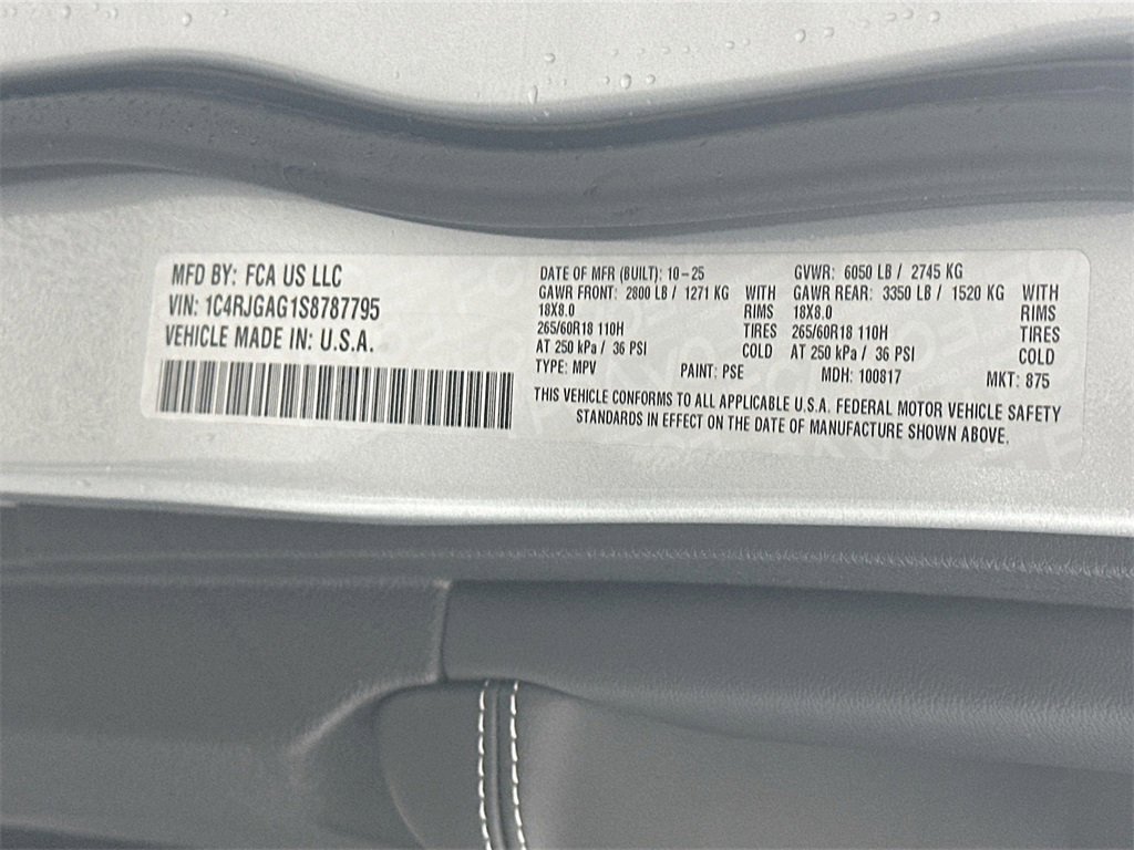 New 2025 Jeep Grand Cherokee Laredo X image 18