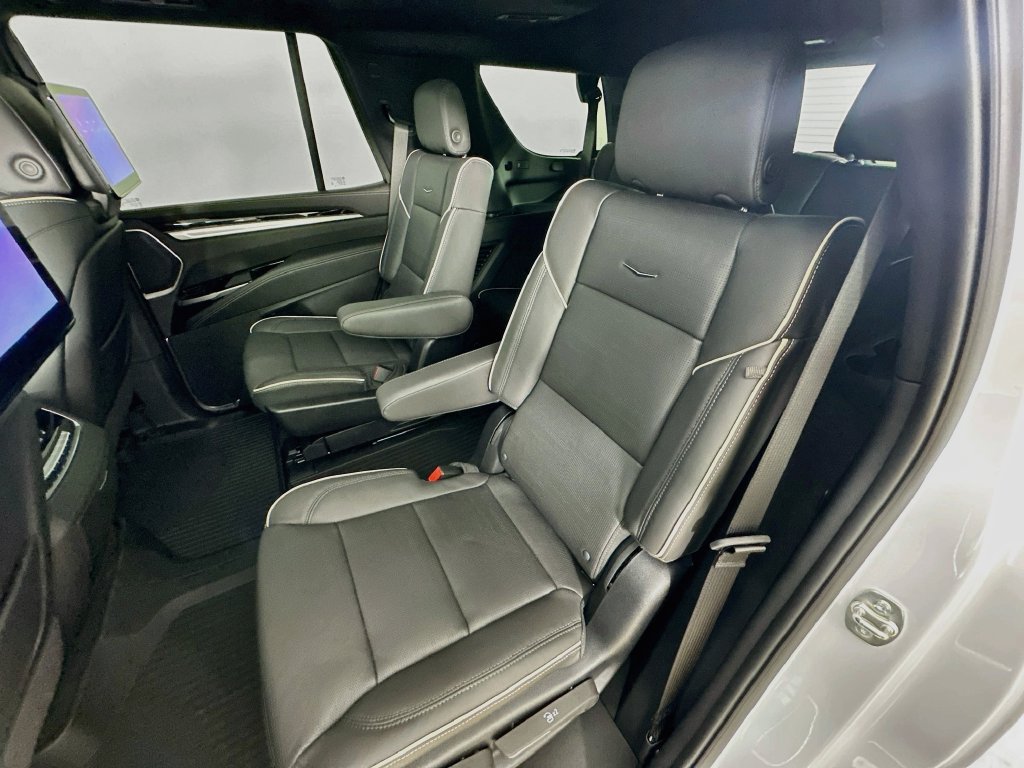 New 2026 Cadillac Escalade Sport w/ Touring Package AWD/4WD image 32