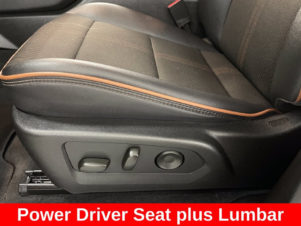 Used 2024 GMC Canyon AT4 w/ Canyon Safety Plus Package AWD/4WD image 10