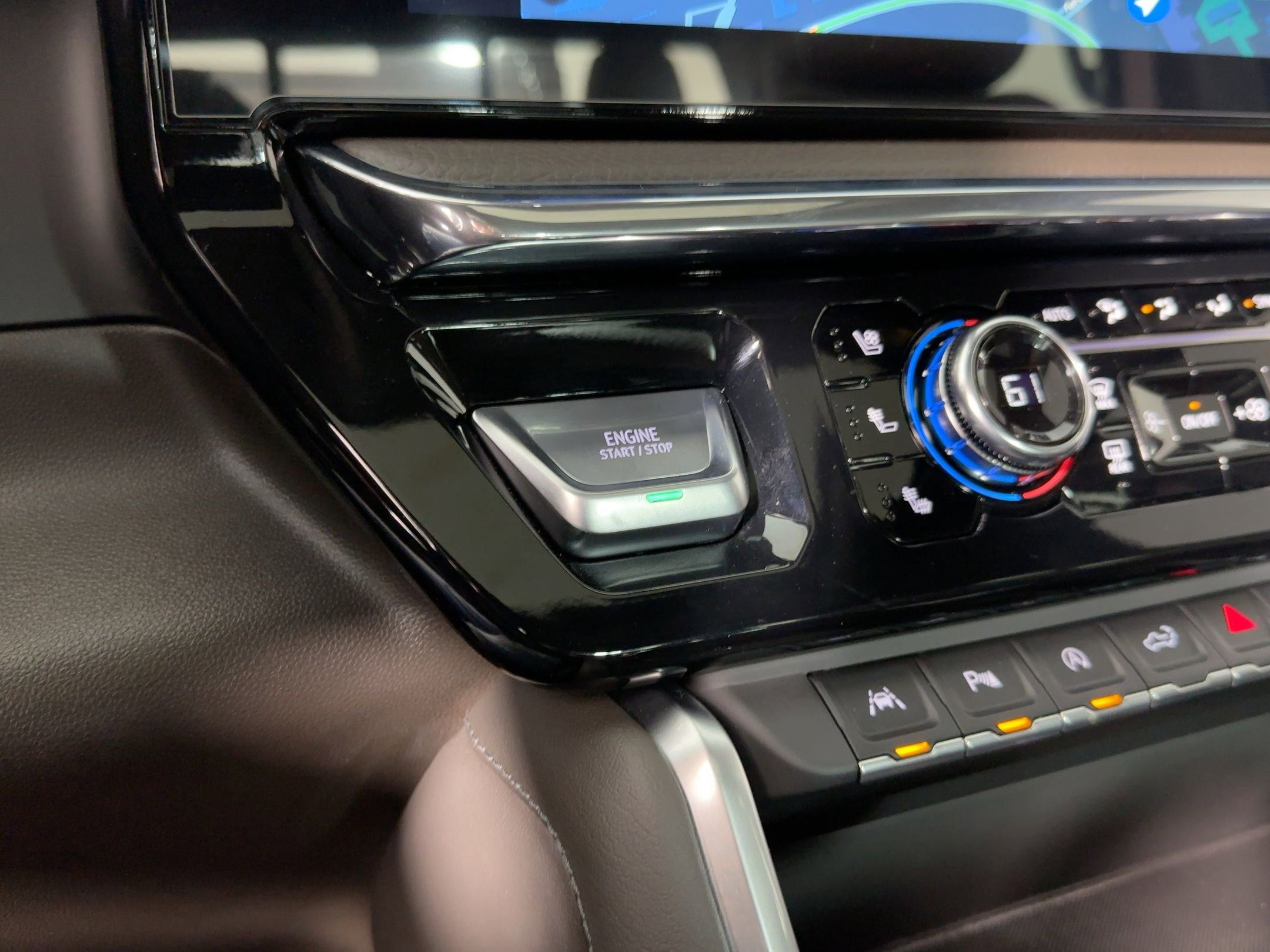 Used 2024 GMC Sierra 1500 Denali w/ Denali Reserve Package image 27