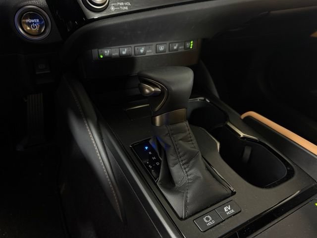 Certified 2025 Lexus ES 300h w/ Technology Package FWD image 23