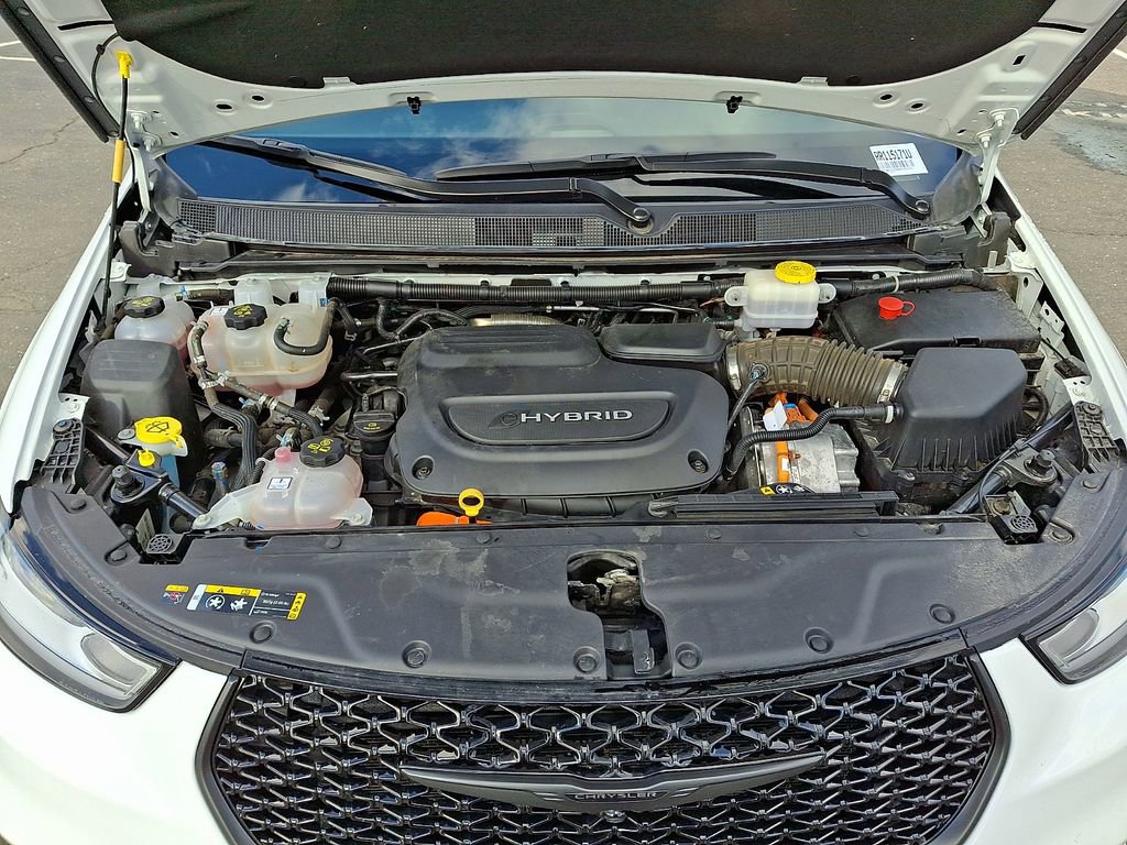 Used 2024 Chrysler Pacifica Select image 29