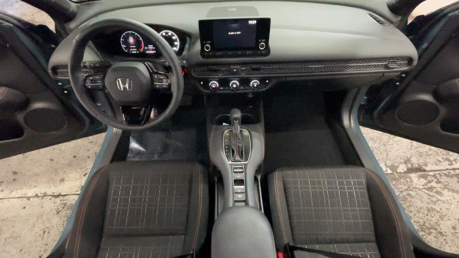 Used 2024 Honda HR-V Sport image 30