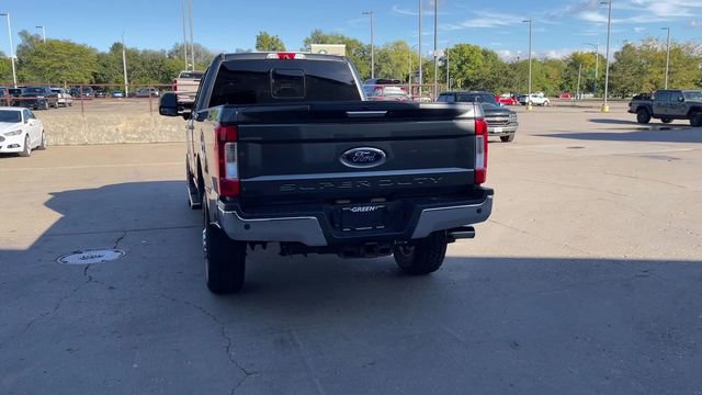 Used 2019 Ford F350 Lariat w/ Chrome Package image 7