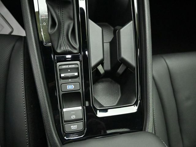 Used 2025 Honda Accord Sport image 18