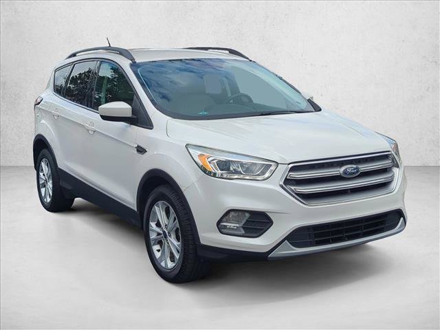 Used 2017 Ford Escape SE w/ SE Leather Comfort Package FWD video 3