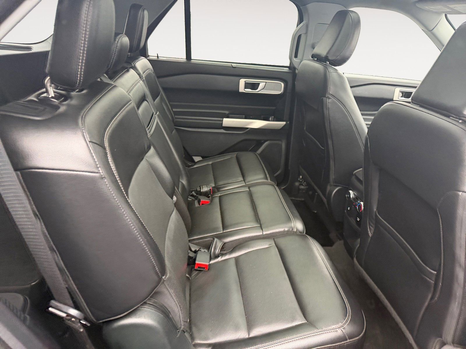 Used 2021 Ford Explorer Limited w/ Equipment Group 301A image 12