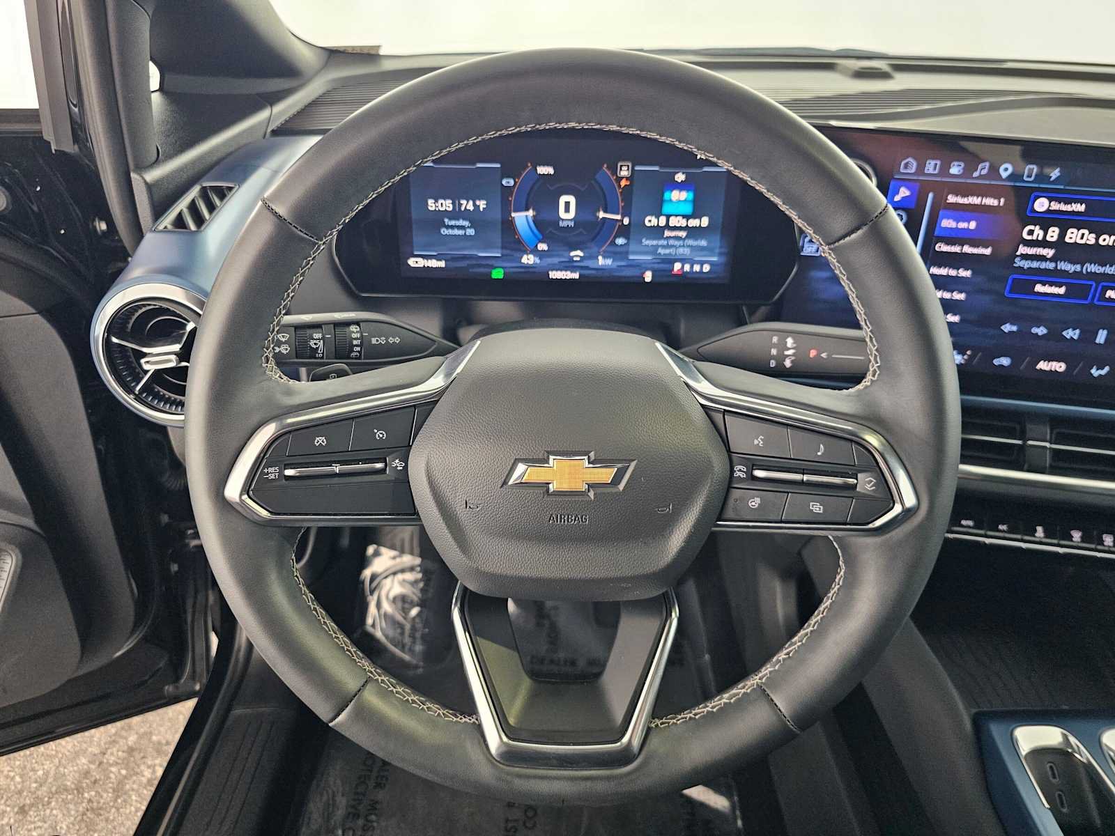 Used 2024 Chevrolet Equinox EV LT FWD image 23