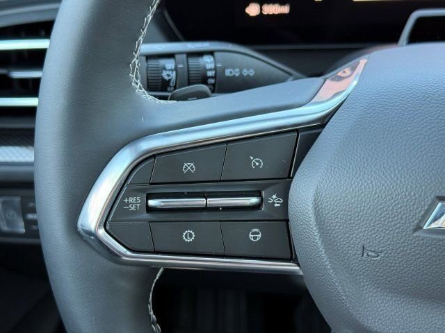 New 2026 Chevrolet Traverse High Country w/ LPO, Floor Liner Package image 24