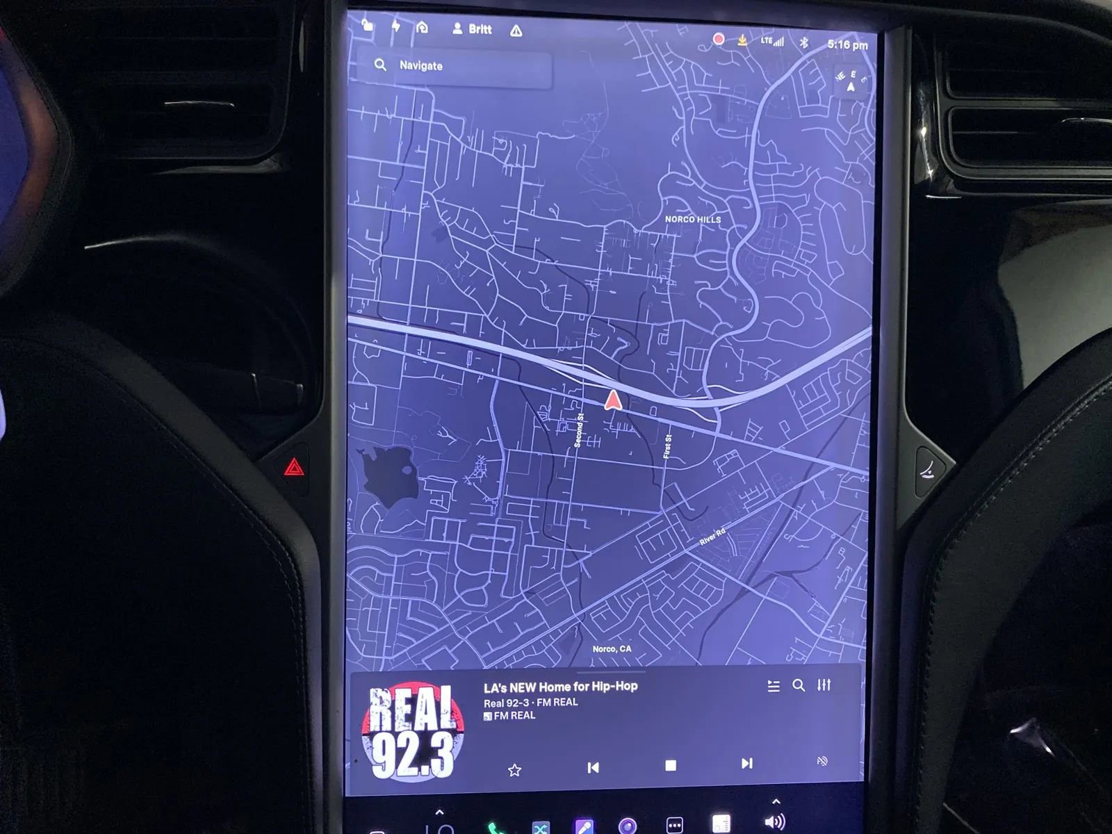 Used 2018 Tesla Model X 75D image 15