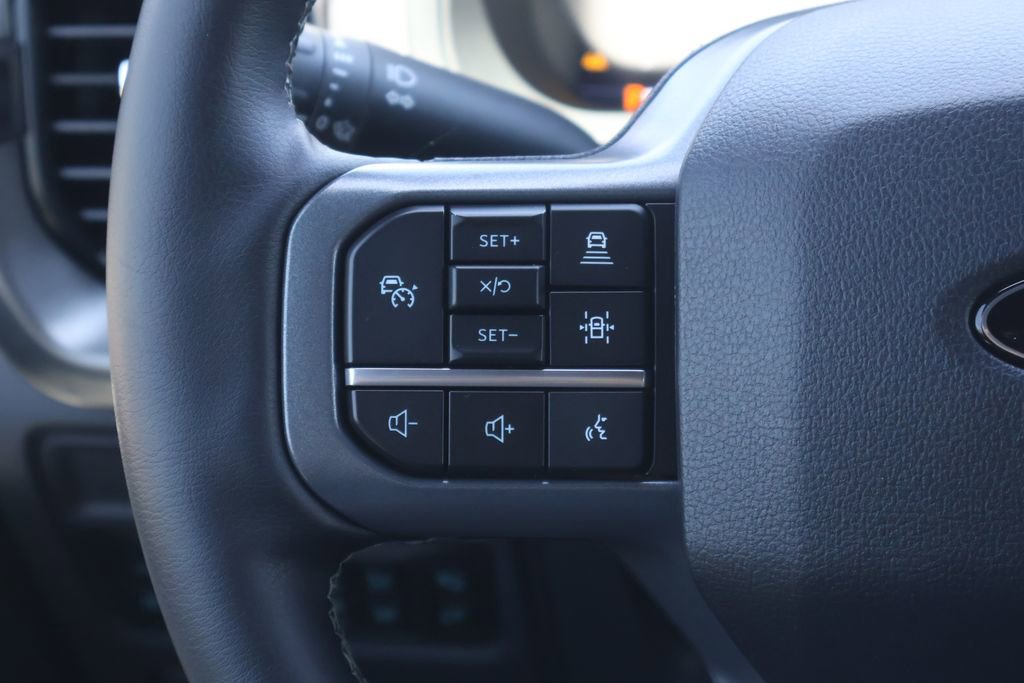 Used 2025 Ford F150 Lariat w/ Equipment Group 501A Mid image 19