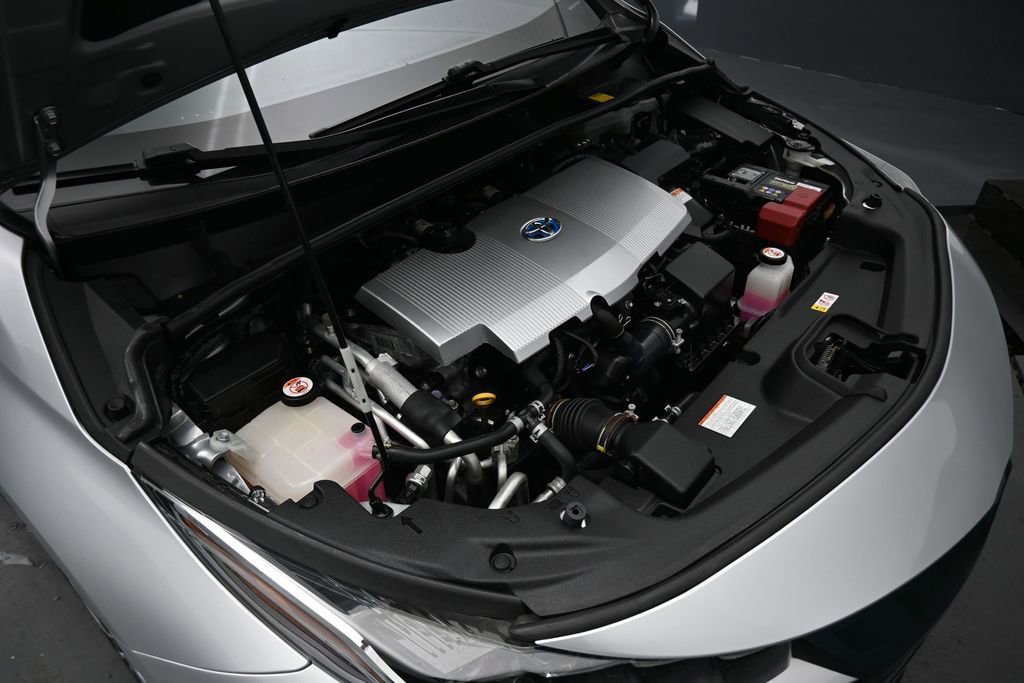 Used 2017 Toyota Prius Prime Premium FWD image 43