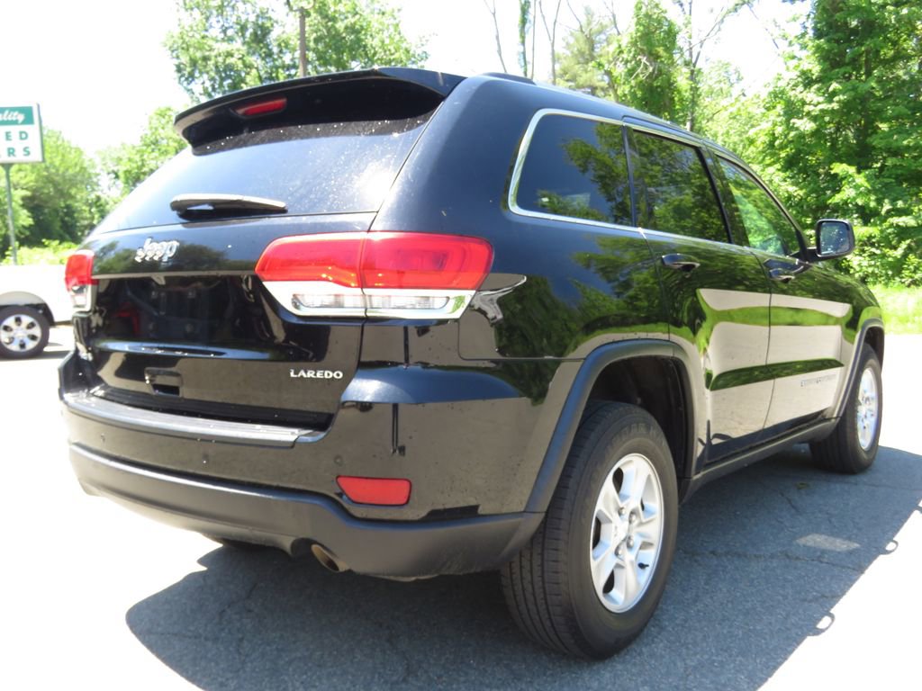 Used 2017 Jeep Grand Cherokee Laredo w/ Quick Order Package 23E AWD/4WD image 5