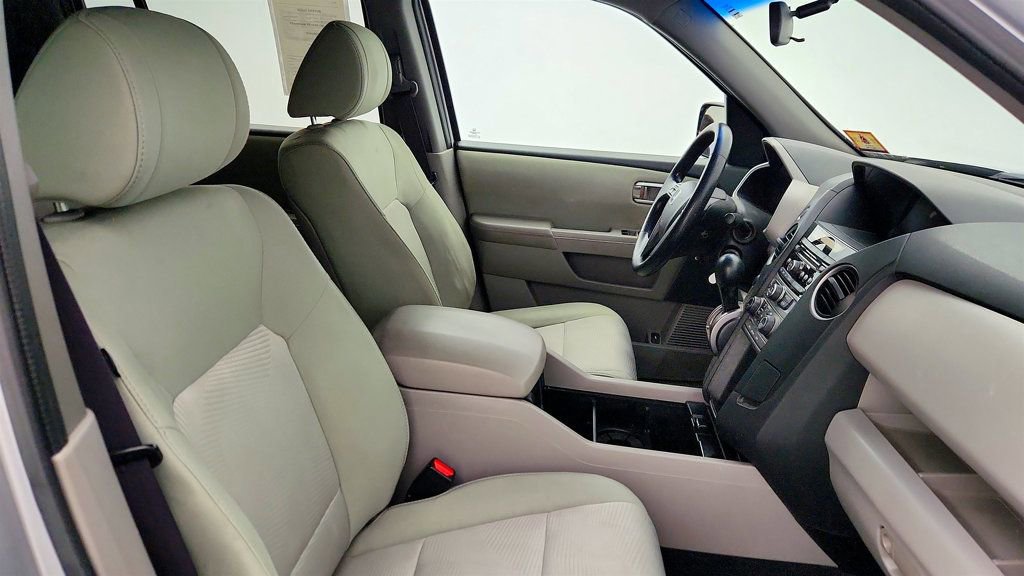 Used 2015 Honda Pilot LX image 24