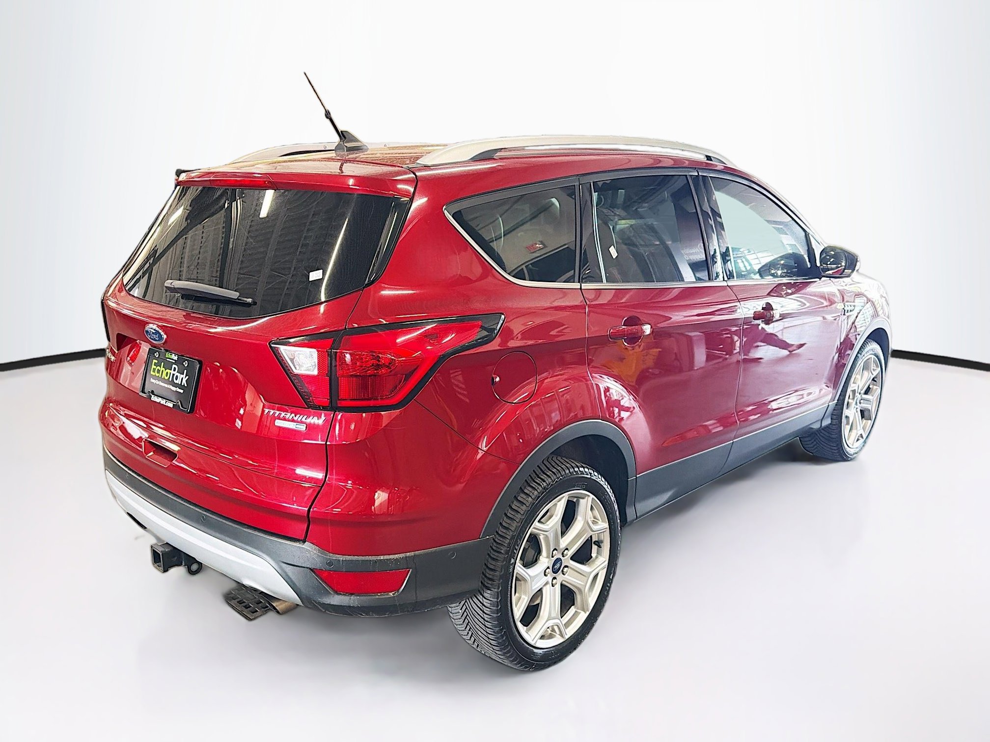 Used 2019 Ford Escape Titanium AWD/4WD image 9
