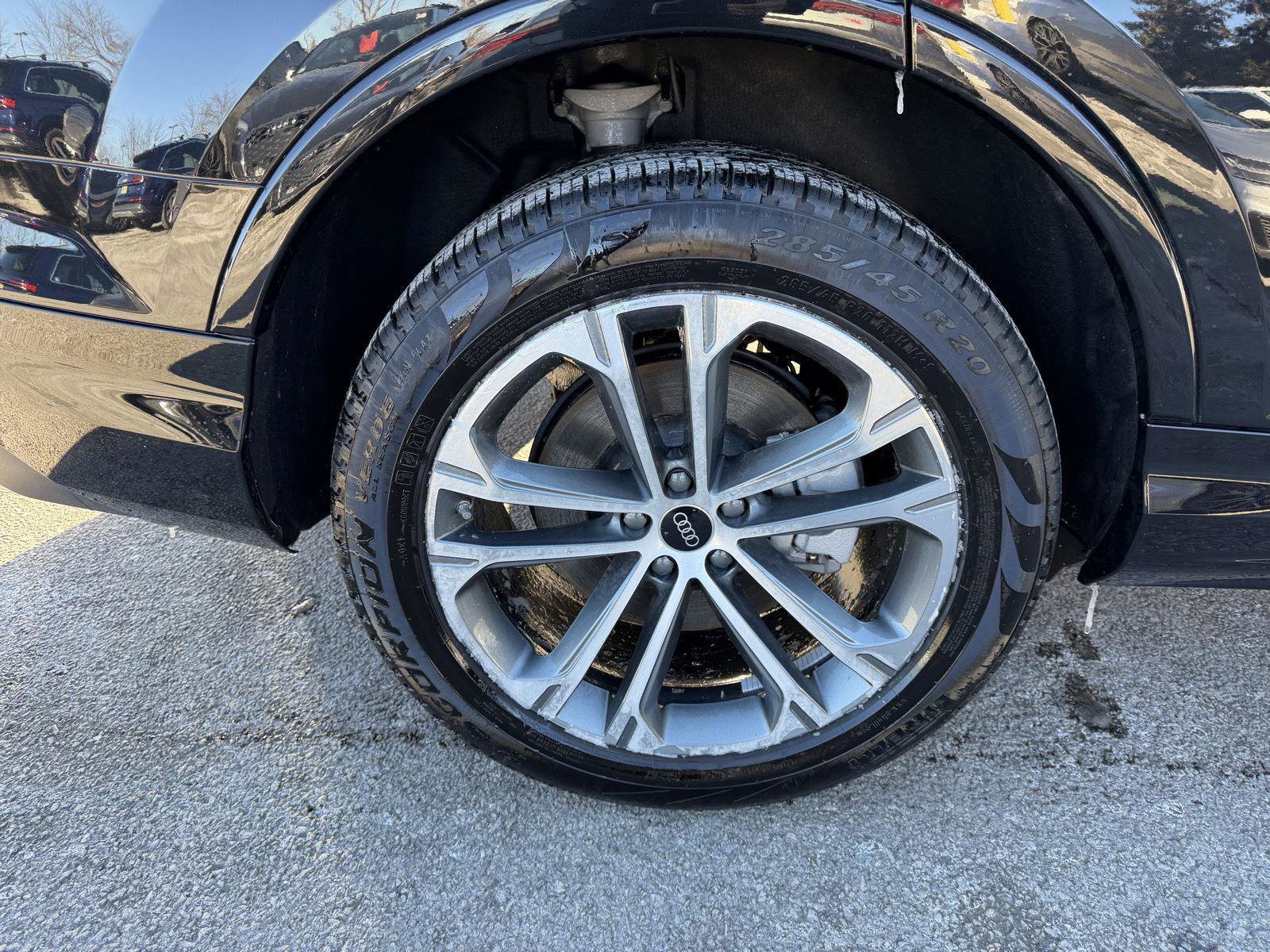 Used 2025 Audi Q7 2.0T Premium w/ Convenience Plus Package image 7