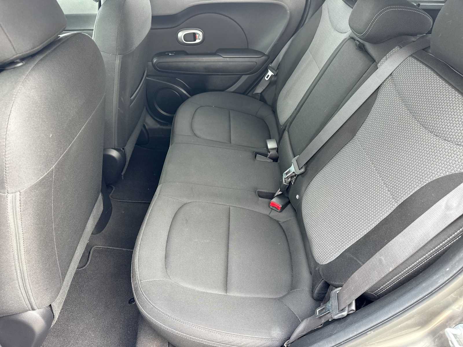 Used 2018 Kia Soul + FWD image 18