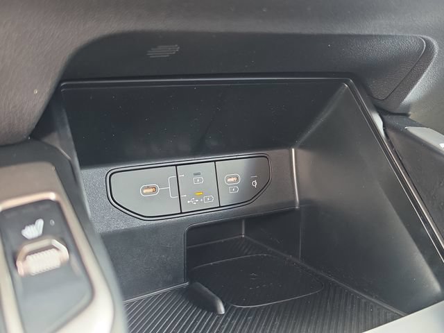Certified 2025 Kia Sorento S w/ Panoramic Sunroof Package FWD image 27