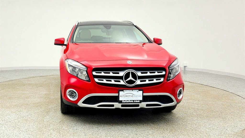 Used 2019 Mercedes-Benz GLA 250 4MATIC w/ Premium Package image 2