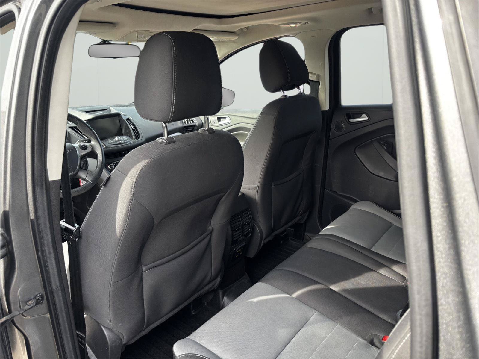 Used 2014 Ford Escape SE w/ Equipment Group 201A FWD image 28