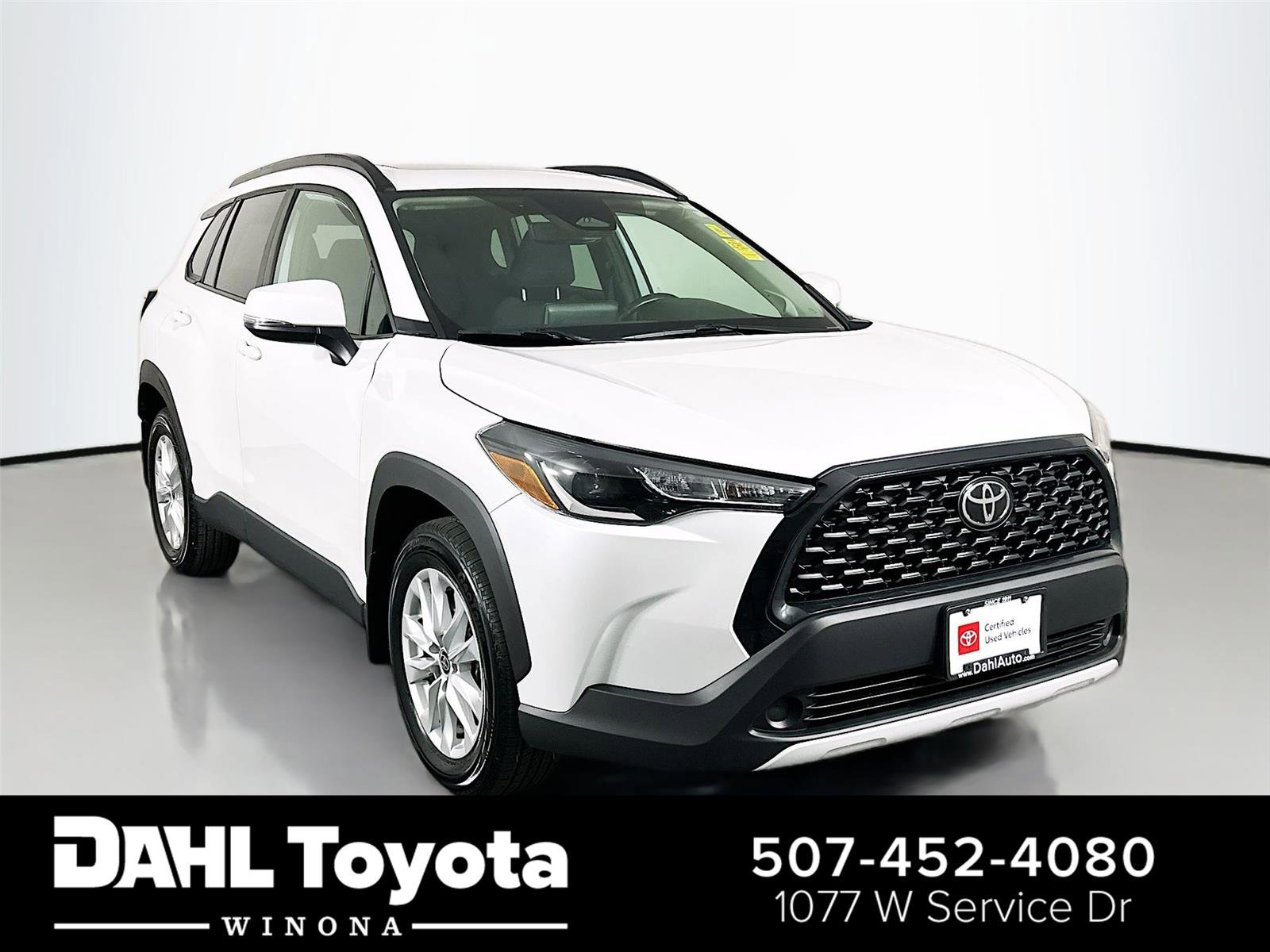 Used 2024 Toyota Corolla Cross LE w/ Moonroof Package AWD/4WD image 1