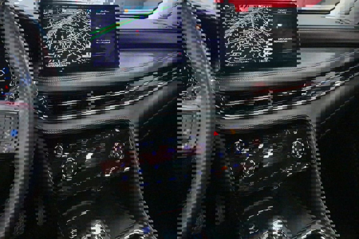 Used 2022 INFINITI QX60 Sensory image 19