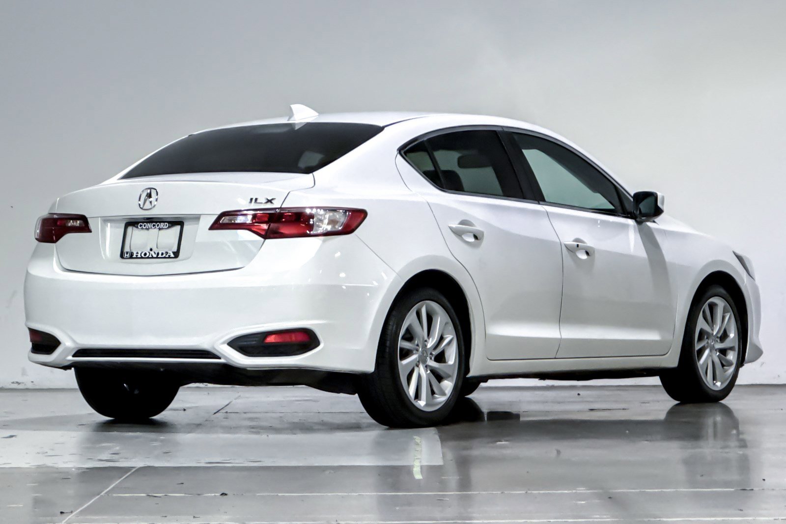 Used 2017 Acura ILX FWD image 8