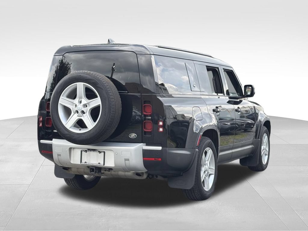 Used 2023 Land Rover Defender 130 SE AWD/4WD image 8