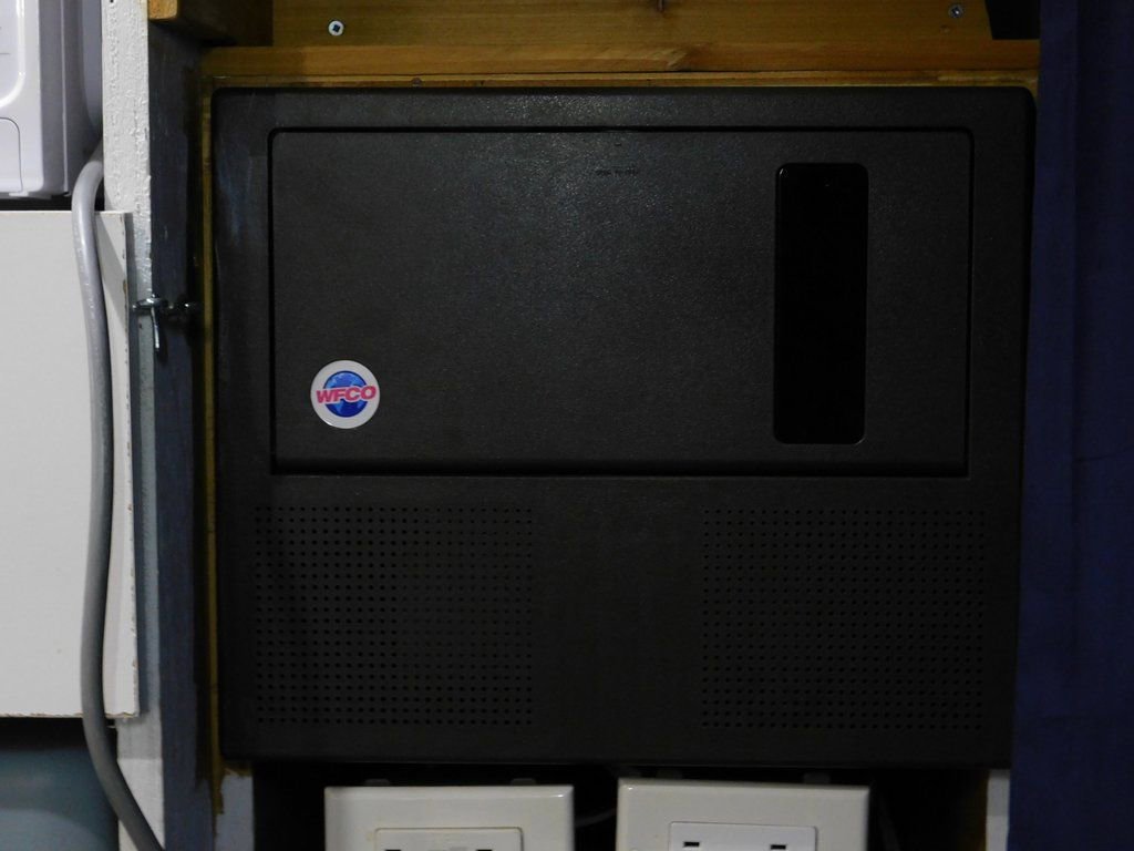 Used 2019 Ford Transit 250 148 Medium Roof RWD image 39