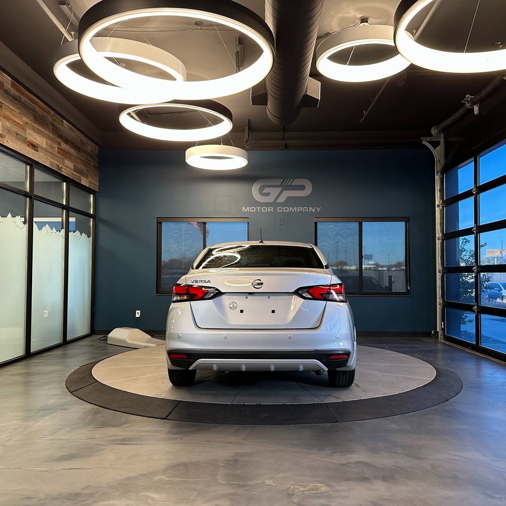 Used 2021 Nissan Versa S image 4