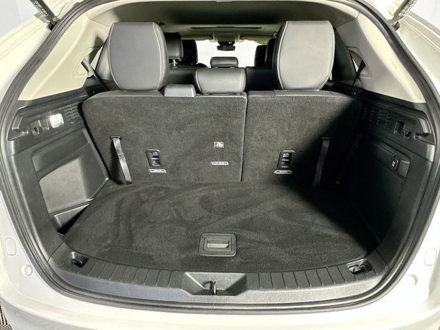 Used 2024 MAZDA CX-90 3.3 Turbo w/ Preferred Plus image 32