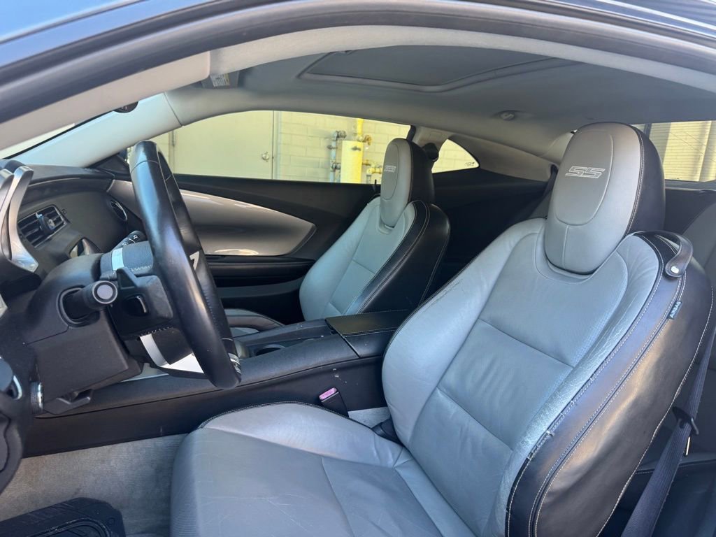 Used 2010 Chevrolet Camaro SS image 10