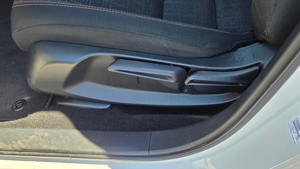 Used 2024 Honda HR-V Sport image 14