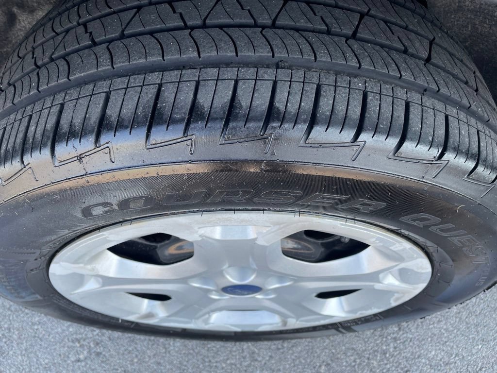 Used 2017 Ford Escape S FWD image 32