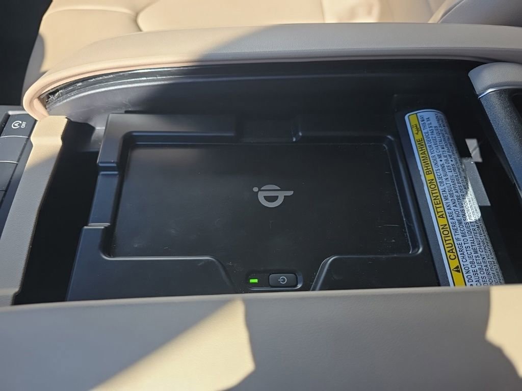 Used 2022 Toyota Highlander XLE image 34