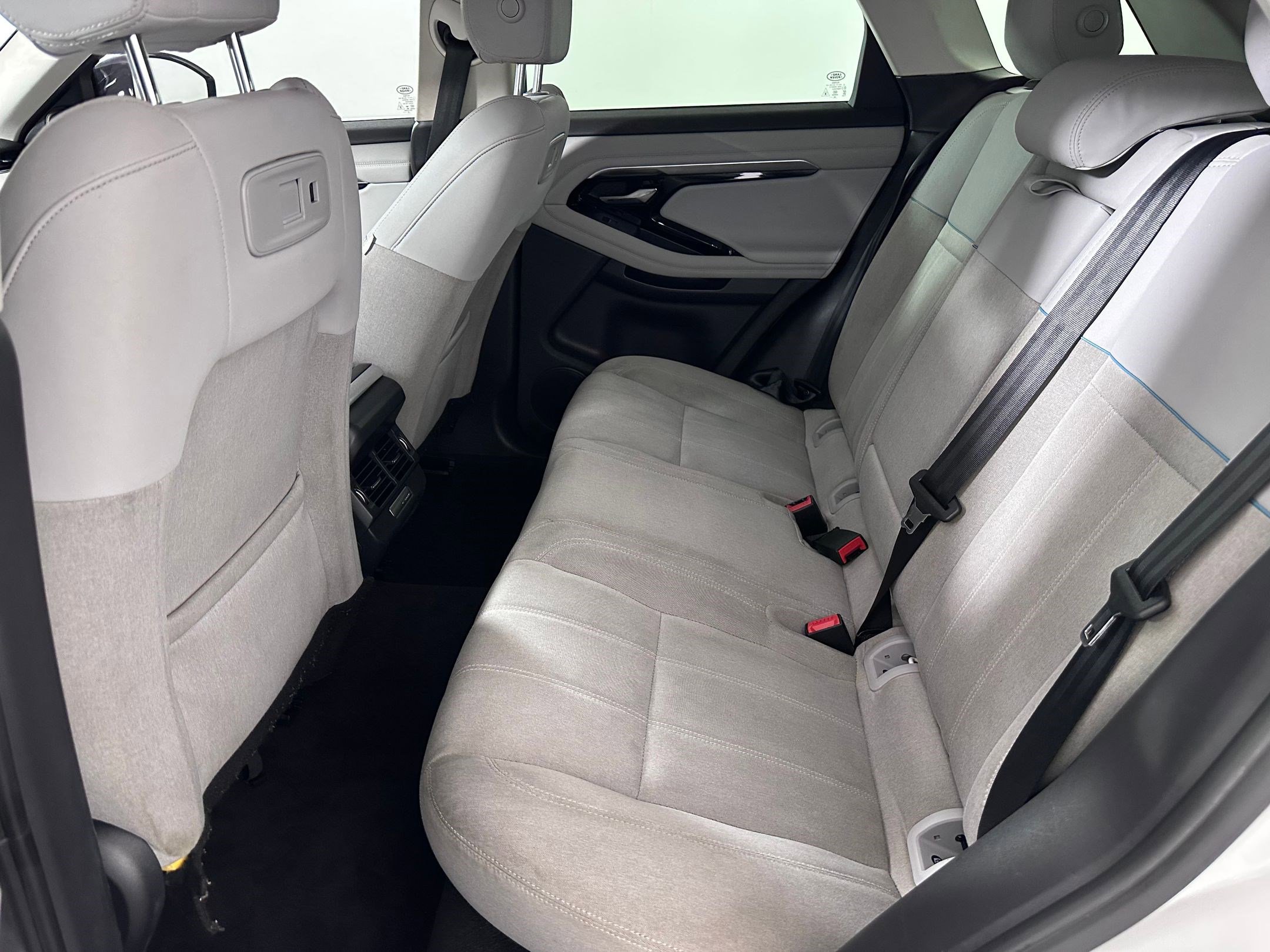 Used 2021 Land Rover Range Rover Evoque S image 12