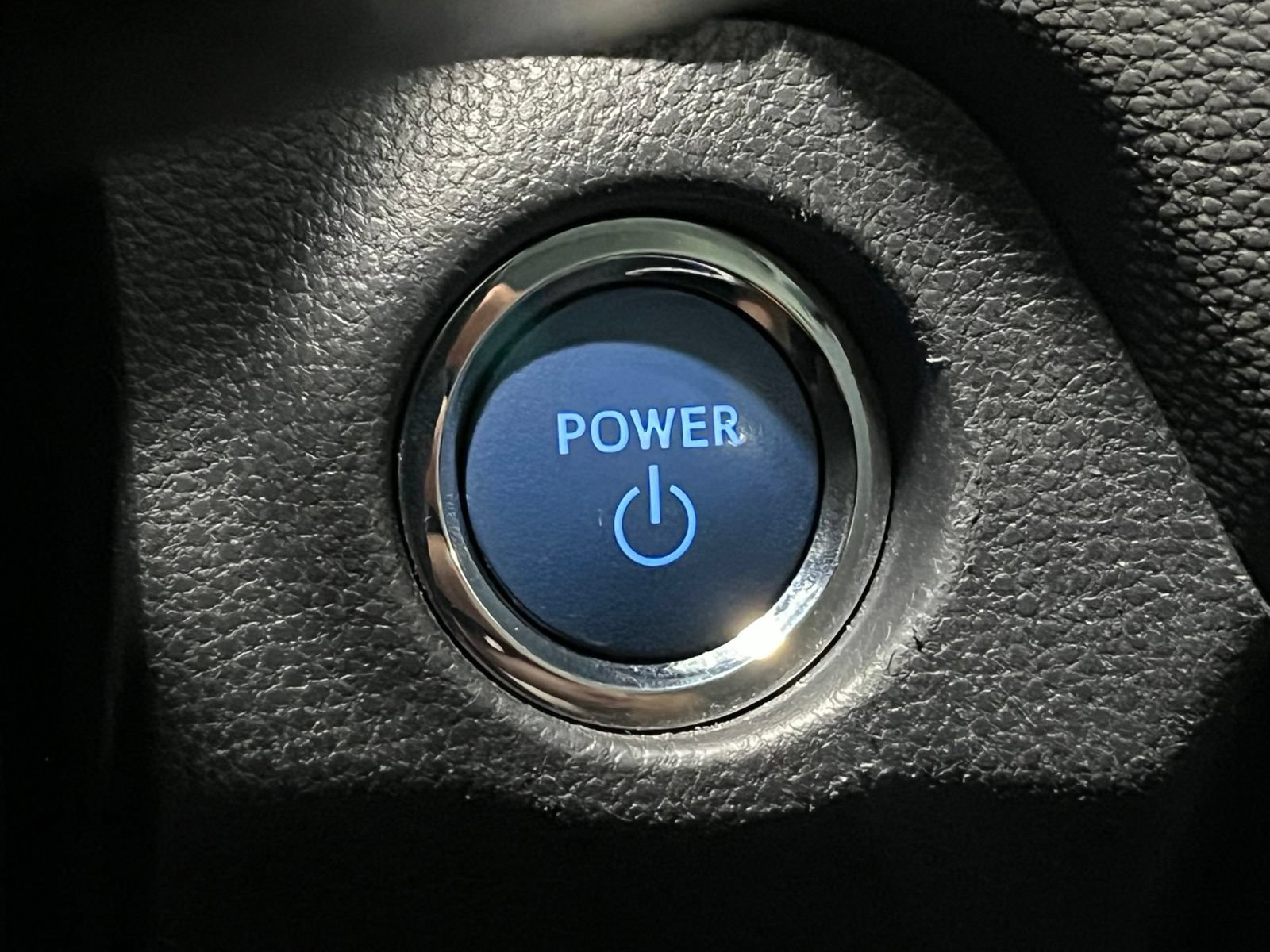 Used 2021 Toyota RAV4 XLE w/ Convenience Package AWD/4WD image 27