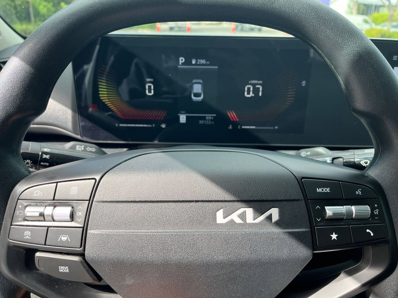 Used 2025 Kia K4 LXS image 27