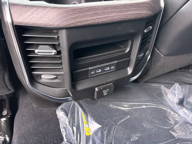 New 2026 RAM 2500 Laramie w/ Night Edition AWD/4WD image 13