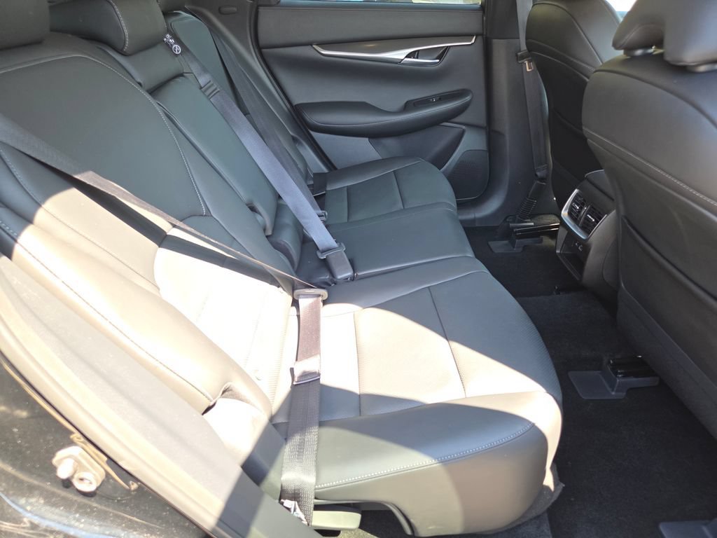 Used 2025 INFINITI QX50 Luxe AWD/4WD image 5
