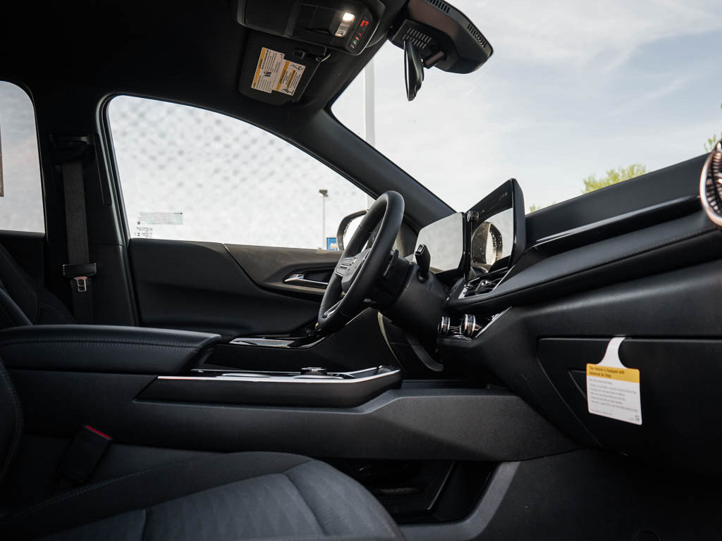 New 2027 Chevrolet Equinox LT FWD image 10