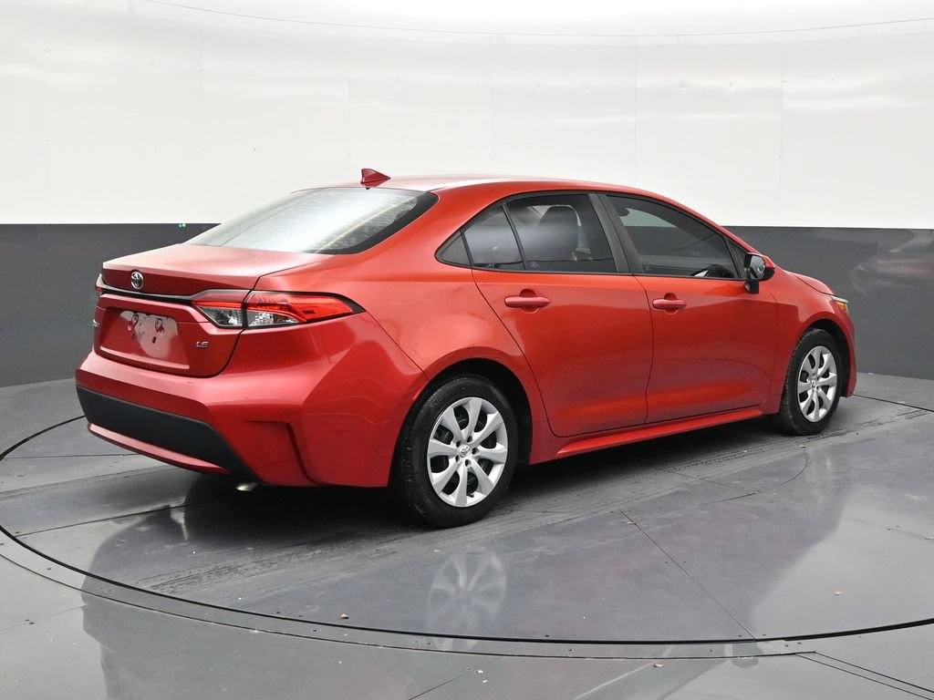 Used 2021 Toyota Corolla LE FWD image 5