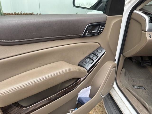 Used 2017 GMC Yukon SLE w/ SLE Value Package image 23