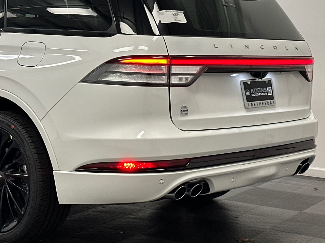 New 2026 Lincoln Aviator Reserve AWD/4WD image 7